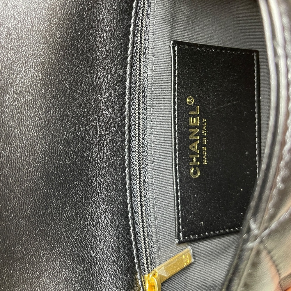 New Unused Chanel Funky Town - Thick Shoulder Strap Small Black Flap Bag - Picture 9 of 12